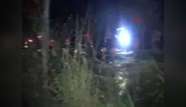 Hurdaya dönen kamyonda 'kayıp çocuk' aradılar