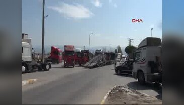 Karayolunda 150 TIR'la terörü protesto