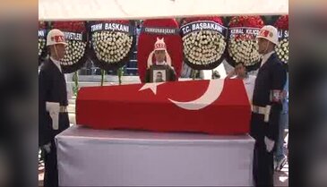 Aliağa şehidini toprağa verdi