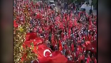 Ankara'da büyük yürüyüş