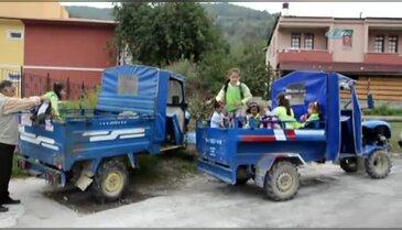 Okul yolu çile dolu!
