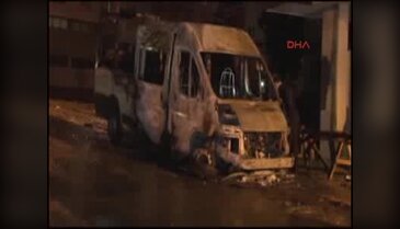 İstanbul'da okul servisi yandı