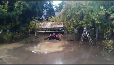 Gemlik'te selde mahsur kaldılar