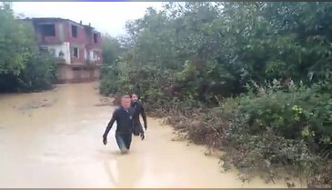 Gemlik'te selde mahsur kaldılar -3