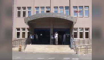 Anne ve kızına fuhuş yaptıran 3 Suriyeli gözaltına alındı
