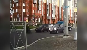Motosiklet sürücü takla attı