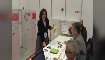 Avrupalı Türkler oy kullanmaya başladı
