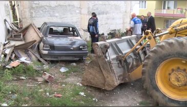 Bursa'da sokak sokak araba topladılar