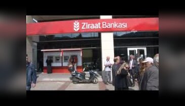 Tüketicilerden 'dosya paramı geri ver' eylemi