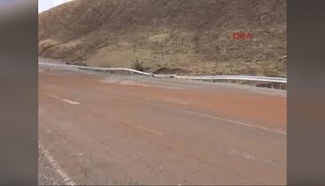 Bingöl'de PKK'nın yola tuzakladığı bomba imha edildi