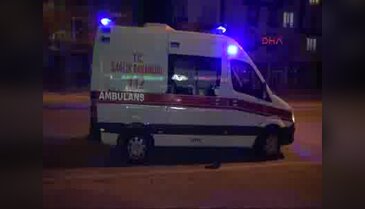 Hastaya müdahale edilirken ambulansın navigasyonunu çaldılar