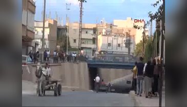 Nusaybin&acute;de sokağa çıkma yasağı gürültü çıkarılarak protesto edildi