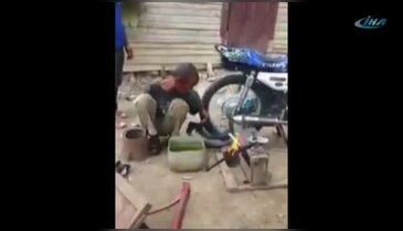 Yaşama tek kolla tutunuş