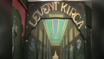 Levent Kırca, Levent Kırca Tiyatrosu'nda anıldı