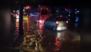 Yalova'yı sağanak vurdu
