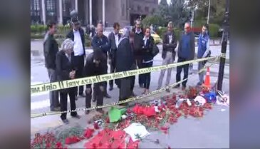Ankara Garı önündeki bombalı saldırının izleri
