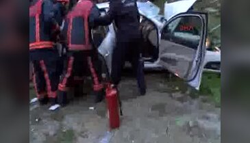 İstanbul'da otomobil köprüden uçtu: 4 yaralı