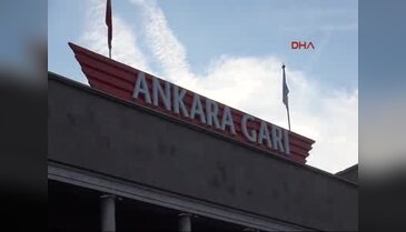 ABD'nin Ankara Büyükelçisi Bass, tren garına karanfil bıraktı