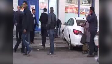 Otomobil çarpan yayanın bacağı koptu
