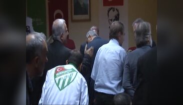 Efkan Ala Bursa Kapalıçarşı esnaflarıyla buluştu