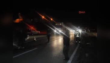 Karşı şeride geçip, beton mikserine çarptı: 2 yaralı