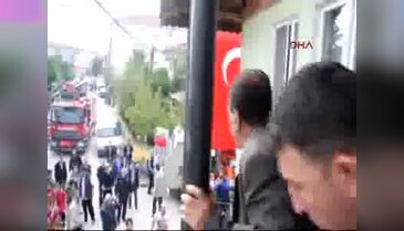 Şırnak'ta şehit olan polis Furkan'ın baba evine ateş düştü