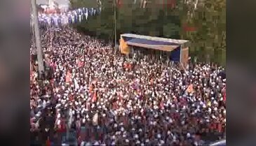 Ahmet Davutoğlu partisinin Bursa'da düzenlediği mitingde konuştu