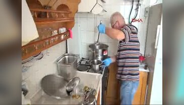 Eski işadamı şimdi sokakta çorba satıyor