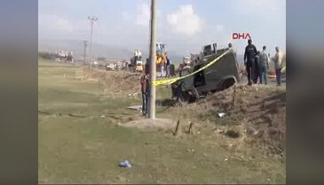 Karlıova'da polis aracı devrildi: 1 şehit, 2 yaralı