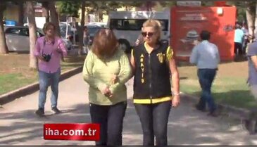 Öz kızına fuhuş yaptırırken yakalandı