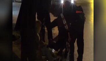 Otomobilin çarptığı kadın kaldırıma kadar sürünüp yardım istedi