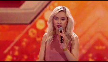 Türk kızı İngiltere X Factor'de finale kalmayı başardı