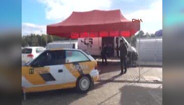 Türkiye Rallikros Şampiyonası İznik Gölü kıyısında yapıldı