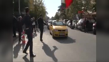 Kanaltürk binası önünde eylem