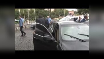 Arınç'ın gazeteciye kayyum cevabı: Hadi onu sormamış olun