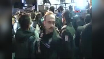 Kanaltürk bİnası önünde polis müdahalesi