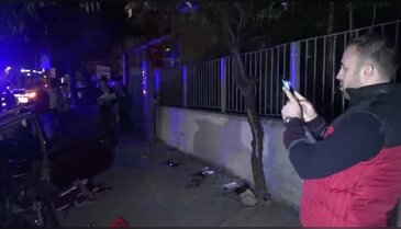 Bursa'da defalarca takla atan araçtan sağ çıktılar!