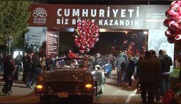 Binlerce Bursalı Nilüfer'de "Cumhuriyet Benim" dedi!