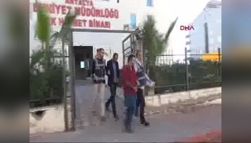 Sahte çekle otomobil almaya kalktılar