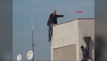 Hastanede intihar girişimi
