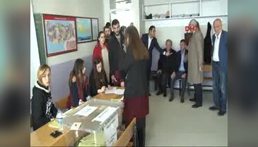 Celal Adan oyunu kullandı