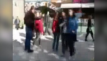 Başbakana yumurtalı saldırı