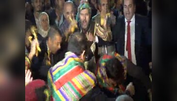 Bursa'da dağlıların vekil sevinci