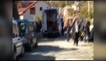 19 yaşındaki genç otomobilde intihar etti