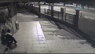 Acemi hırsızın güldüren halleri