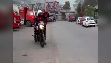Polisten kaçan hırsızlık şüphelisi dereye atlayıp izini kaybettirdi