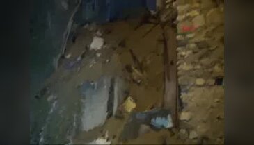 Bursa'da metruk bina çöktü! -2