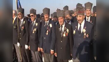 İzmir Atatürk için durdu