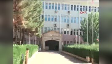 Polise bombalı saldırı: 1 işçi öldü, 1 polis yaralı