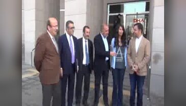 Gürsel Tekin'den adliye önünde açıklamalar